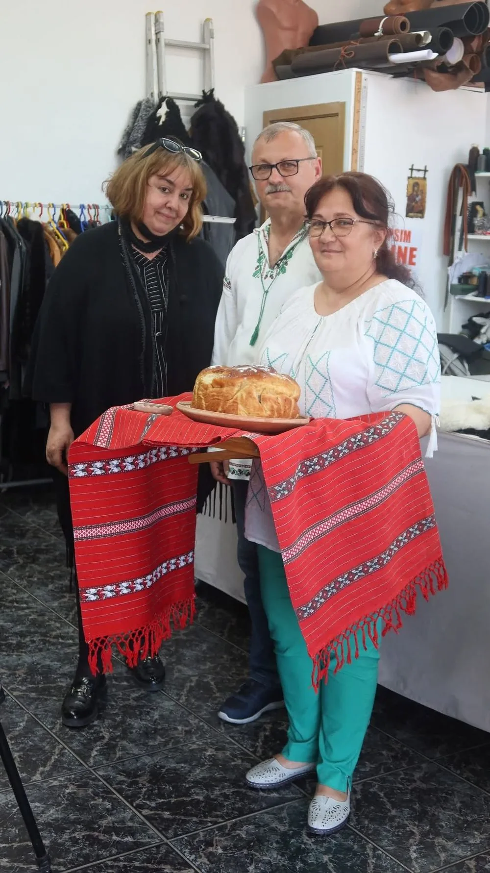 Florin Spiridon și Viorica Spiridon, cei doi proprietari, în atelierul din Brăila.